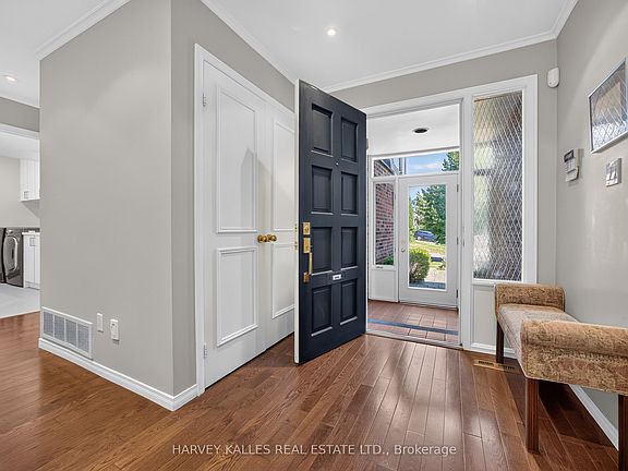 3rd image of 23 Pinnacle Rd