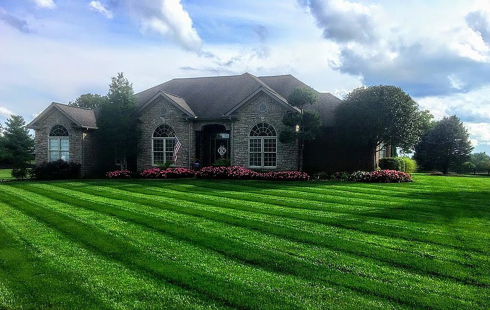 1st image of 208 Whispering Brook Dr