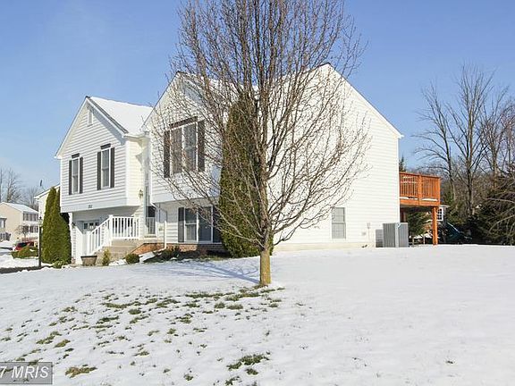 3rd image of 13013 Primrose Ln