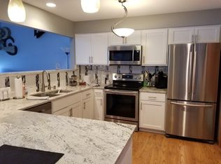 23123 McNamara Rd, Kansasville, WI 53139