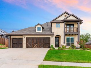 915 Royal Ct, Mansfield, TX 76063