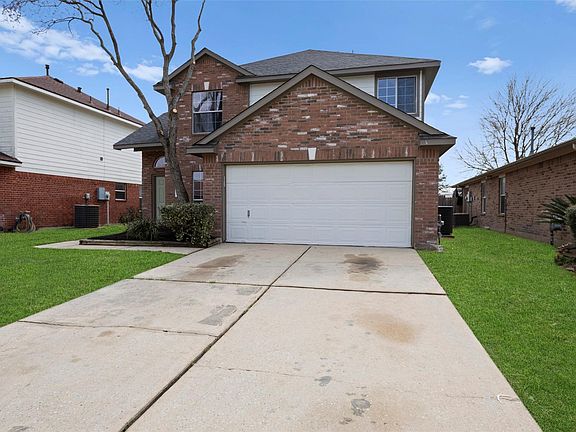 3rd image of 2406 Pinpoint Dr