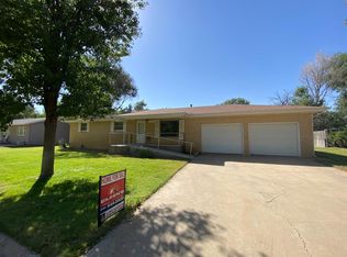 15 Hilltop St, Elkhart, KS 67950