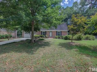1608 Beechwood Dr, Raleigh, NC 27609