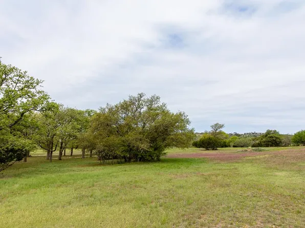 1092 Pinnacle Vw E, Kerrville, TX 78028