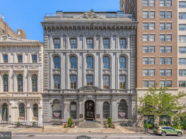 421 Chestnut St APT 401, Philadelphia, PA 19106