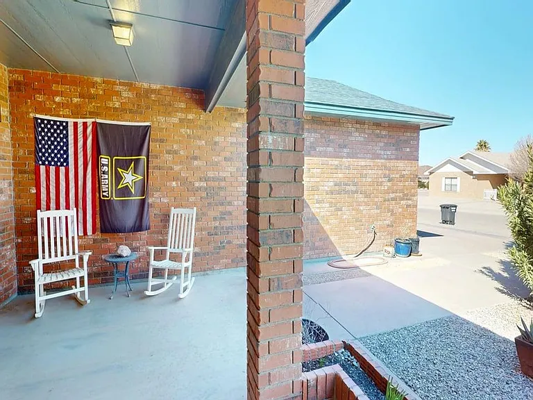 1022 Mimosa Ave — Photo 9