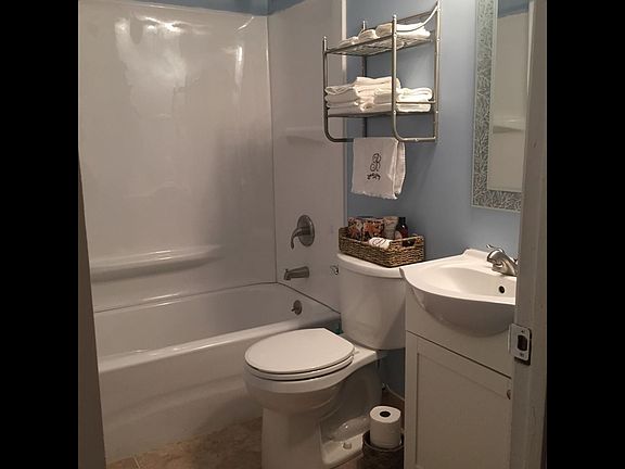 Guest bath main level