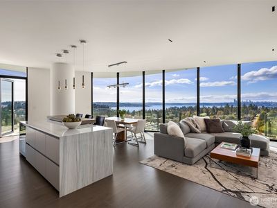 838 Avenue Square NE #1701, Bellevue, WA, 98004