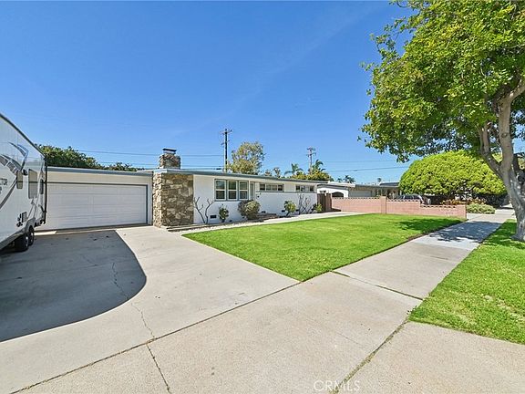 3rd image of 13631 Richardson Way