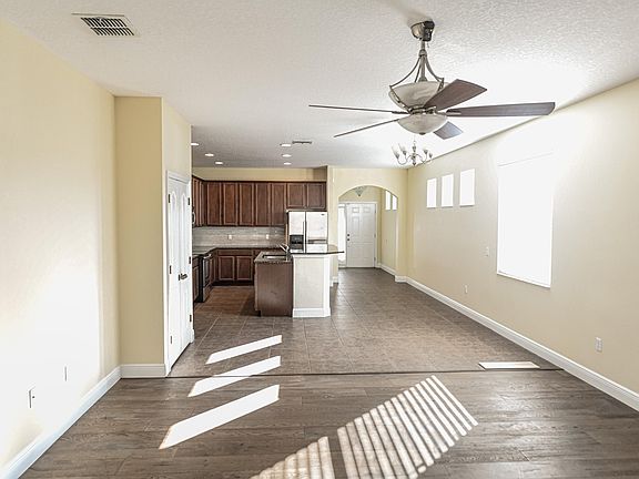 4th image of 3348 McCormick Woods Dr