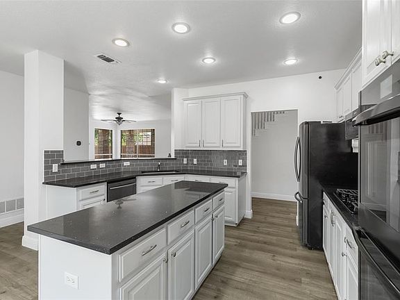 5th image of 5700 Blue Spruce Ln