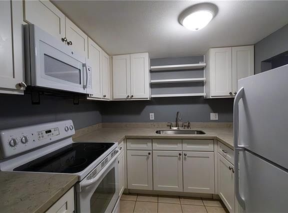 4th image of 2822 Oreilly St