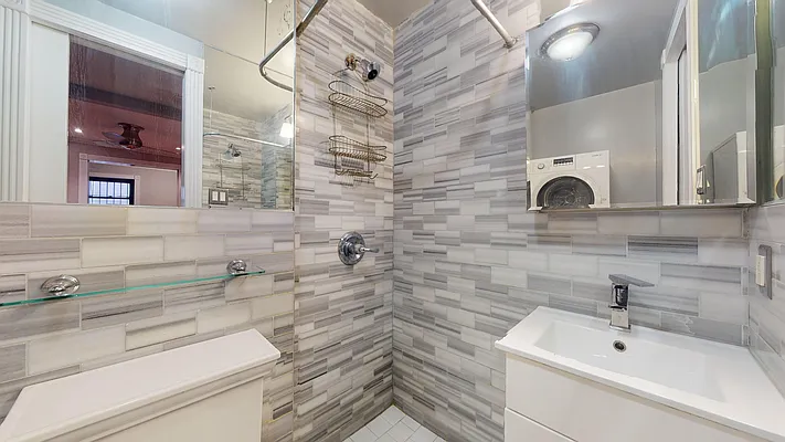 Rented by Bond New York | media 15