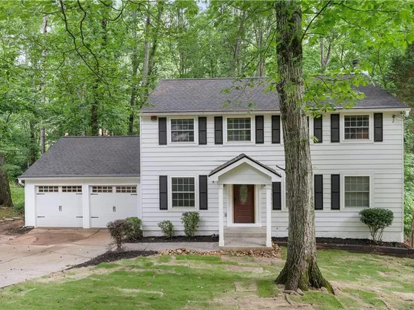1700 Ellenwood Dr NE, Roswell, GA 30075