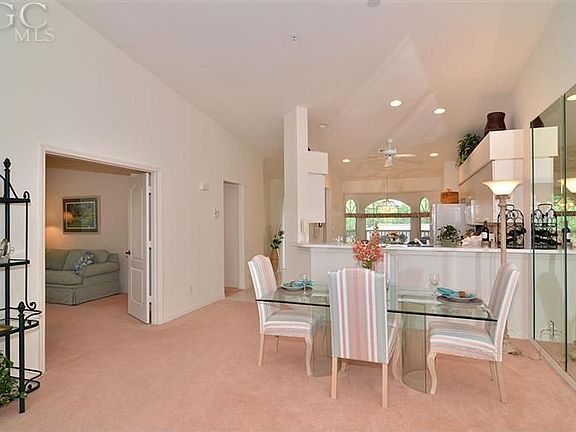 5th image of 26721 Clarkston Dr #208