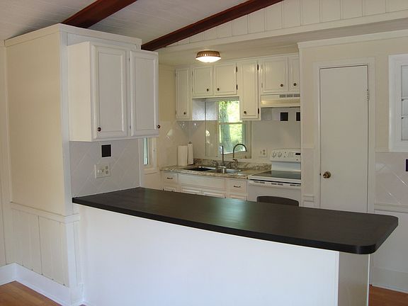 2nd image of 108 Waterlick Ct