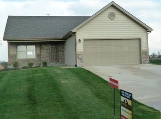 6997 N 141st St, Basehor, KS 66077