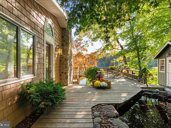 4th image of 8255 Sunderman Pl