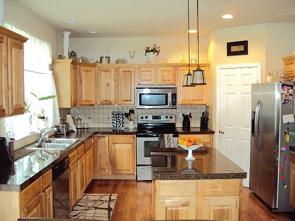 3rd image of 15200 SE 326th St