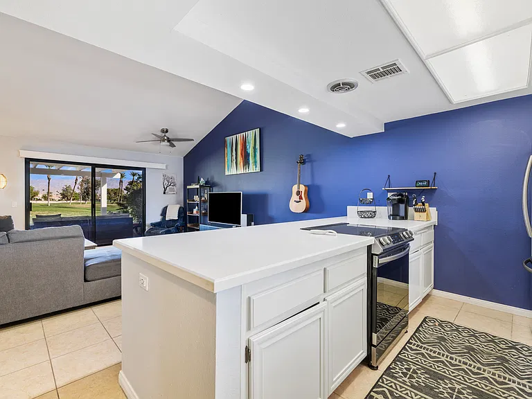 77116 Pauma Valley Way — Photo 16