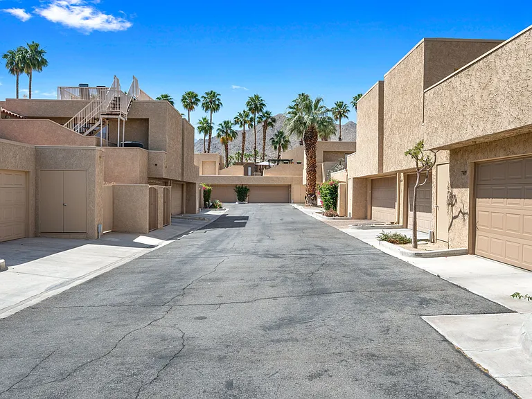 73421 Foxtail Ln — Photo 38