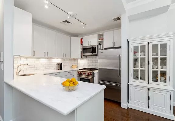 5th image of 338 2nd St APT 3C