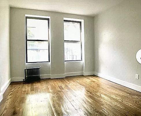 5th image of 521 W 156th St APT 2C
