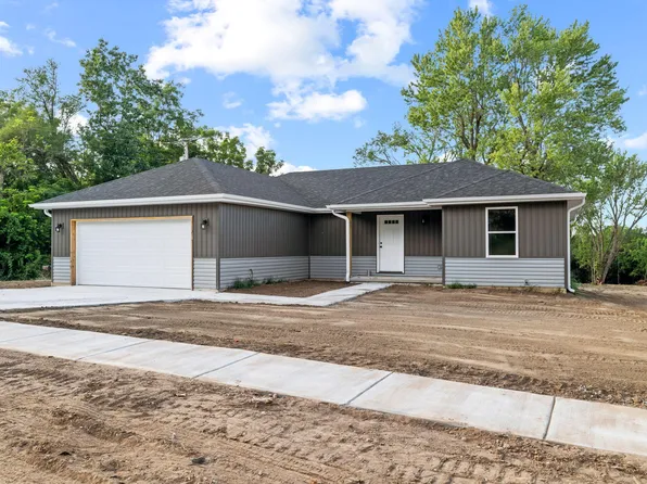 202 E School Street, Everton, MO 65646