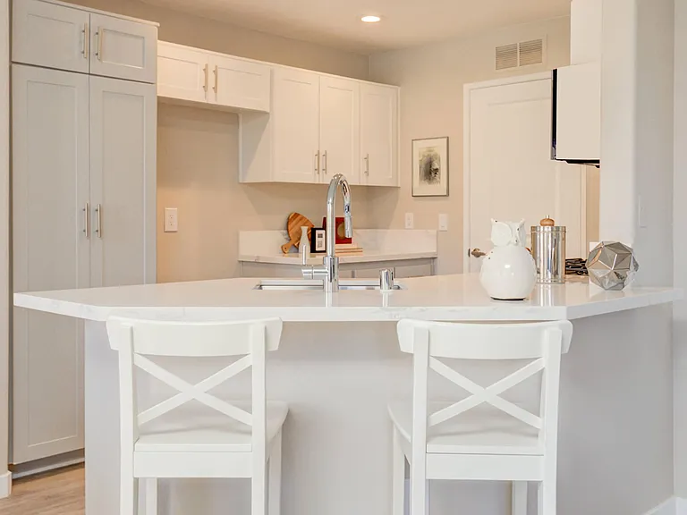 River Ranch Townhomes & Apartments — Photo 64