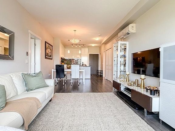 2nd image of 9399 Alexandra Rd #513
