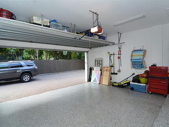5th image of 2620 Elizabeth Ave