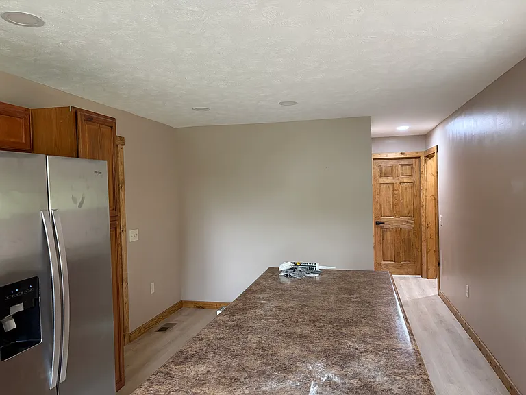 127 Bradshaw Dr — Photo 4
