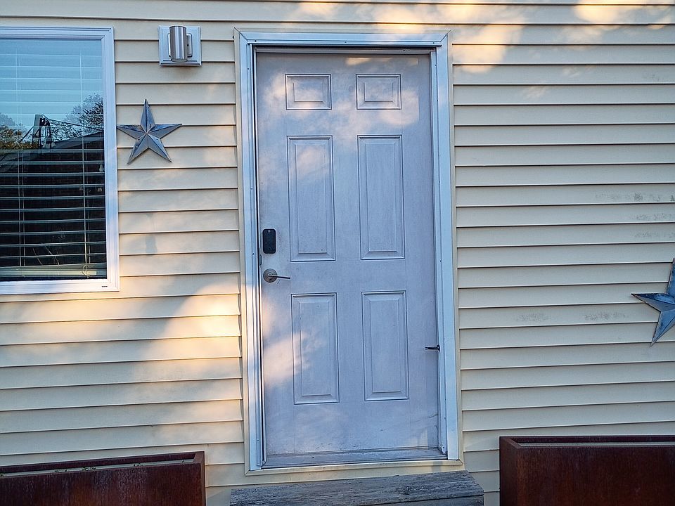 1st image of 2707 Pretty Lake Ave #B
