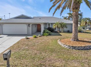 498 E Tarpon Blvd NW, Port Charlotte, FL 33952