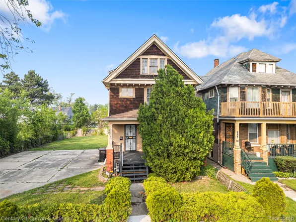 3054 Cadillac Blvd, Detroit, MI 48214