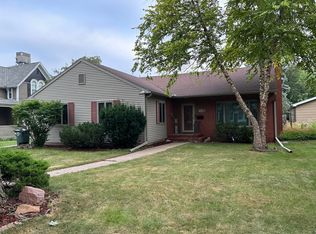 508 E 6th Ave, Mitchell, SD 57301