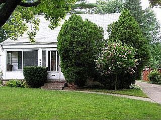 1st image of 2521 N Wilson Ave