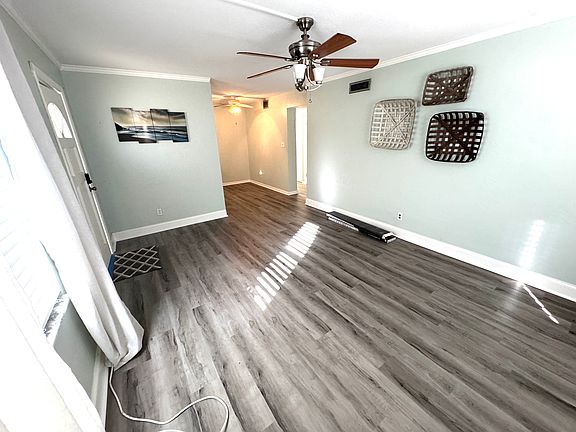 3rd image of 4340 37th St S APT 3