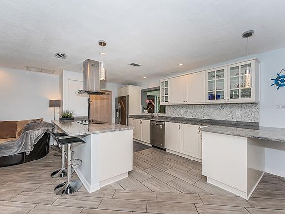 5th image of 1629 Flagstone Ct
