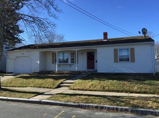 13 Pineridge St, New Bedford, MA 02740