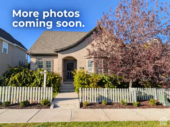 10273 S Split Rock Dr, South Jordan, UT 84009