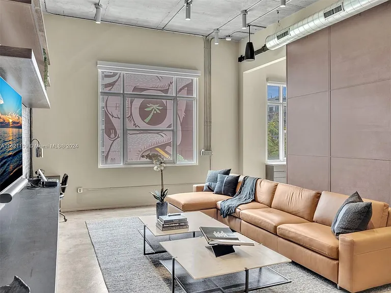 250 NW 23rd St #410 — Photo 8