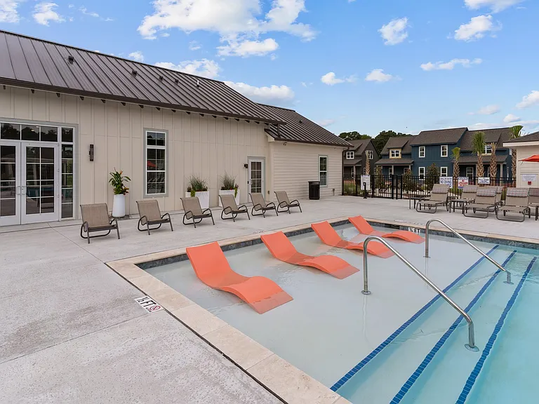 Heartsease at Calabash Pool with Lounge Ledge