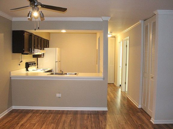 5th image of 756 Prescott Dr APT 211