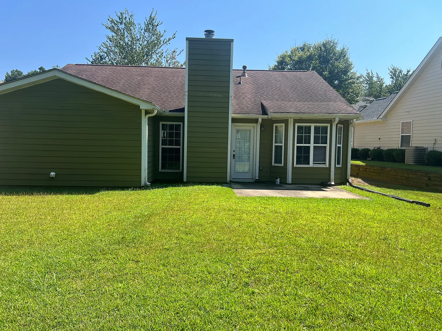 3 bed, 1488 sqft, $1,950 — Photo 3