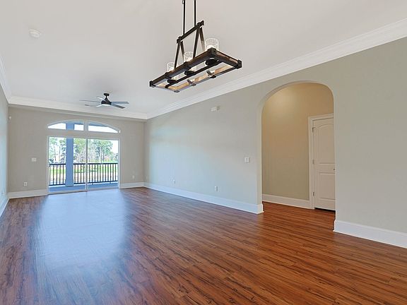 4th image of 257 Venice Way #H-204