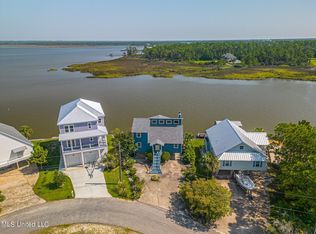 114 Poplar Point, Pass Christian, MS 39571