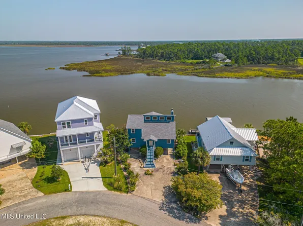 114 Poplar Point, Pass Christian, MS 39571