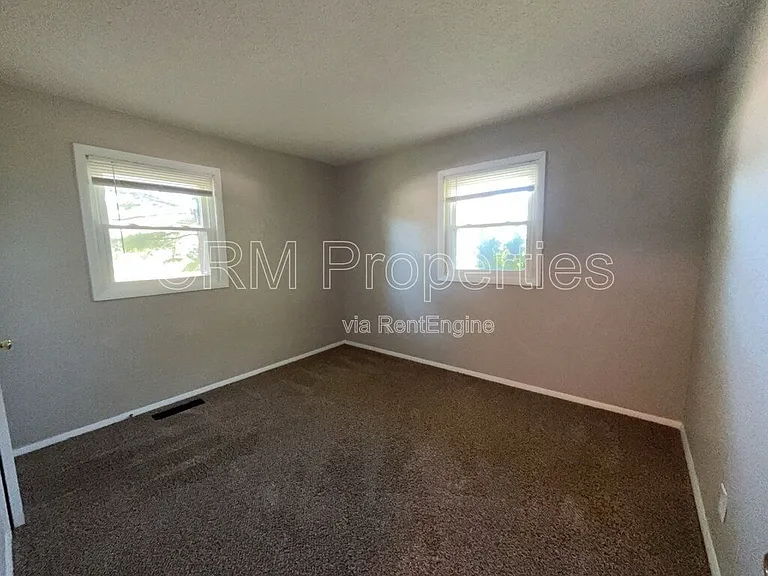900 Miami Blvd — Photo 15